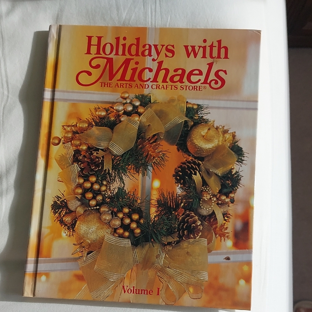 Michaels Gold and Green Holiday Wreath Decor Book